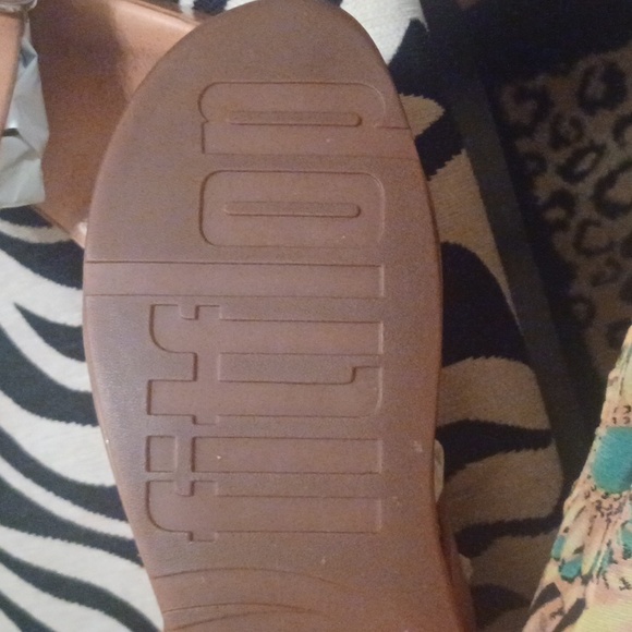 TAN LEATHER  SANDALS SIZE 11M, BEAUTIFUL COLOR - Picture 5 of 5